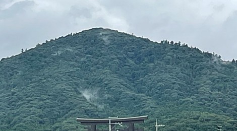 10月の三輪山